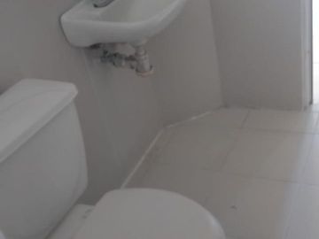 CASA DUPLEX EN PB CON AMPLIO JARDIN TRASERO