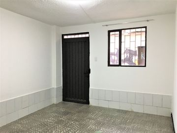 EN VENTA_CASA RENTABLE_SECTOR LUJAN_ENGATIVÁ