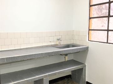 EN VENTA_CASA RENTABLE_SECTOR LUJAN_ENGATIVÁ