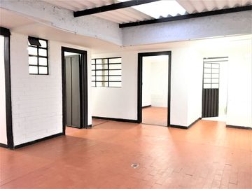EN VENTA_CASA RENTABLE_SECTOR LUJAN_ENGATIVÁ