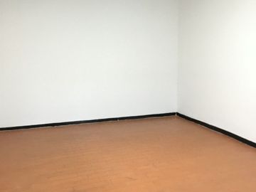EN VENTA_CASA RENTABLE_SECTOR LUJAN_ENGATIVÁ