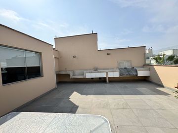 Venta de Amplio Duplex PentHouse en Batalla de San Juan - Surco