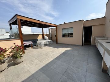 Venta de Amplio Duplex PentHouse en Batalla de San Juan - Surco