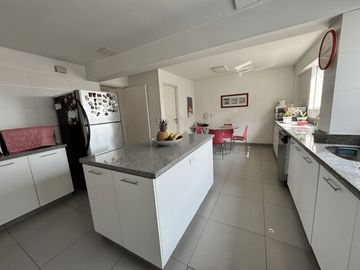 Venta de Amplio Duplex PentHouse en Batalla de San Juan - Surco