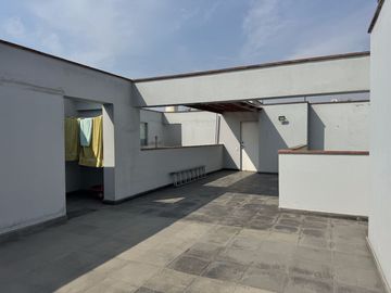 Venta de Amplio Duplex PentHouse en Batalla de San Juan - Surco