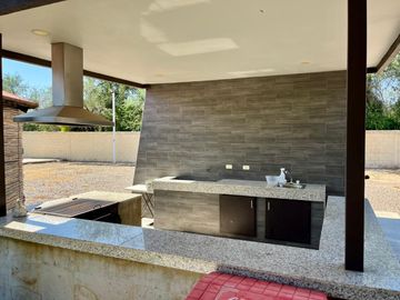 Propiedad campestre en Las Granjas San Pedro Sonora con casa