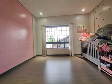 Town and Country Executive Village Townhouse, FA 110 sqm 2 bedroom w/ 1 car garage