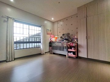 Town and Country Executive Village Townhouse, FA 110 sqm 2 bedroom w/ 1 car garage