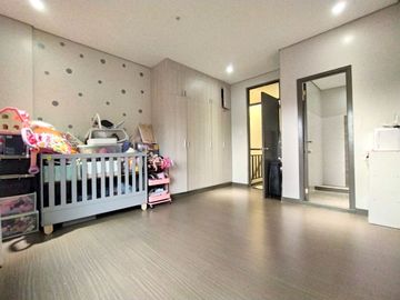 Town and Country Executive Village Townhouse, FA 110 sqm 2 bedroom w/ 1 car garage