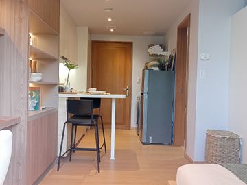 UNA Apartment Studio Unit for Sale beside DLSU Laguna Campus