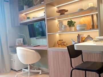UNA Apartment Studio Unit for Sale beside DLSU Laguna Campus