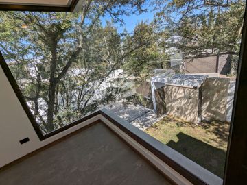 HERMOSA CASA DE VENTA EN PLANOS EN PUEMBO VIA ARRAYANES