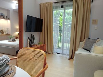 UNA Apartment Prime 1 Bedroom Condo for Sale near De La Salle Laguna Campus