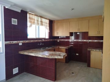 PUSUQUI, VENDO DPTO 70m2, GARAJE, BODEGA, SEGURIDAD