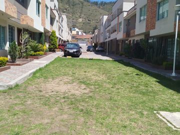 PUSUQUI, VENDO DPTO 70m2, GARAJE, BODEGA, SEGURIDAD