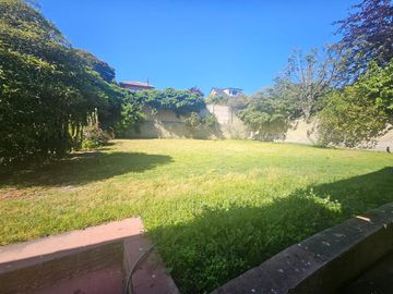 BROKER BOSQUES 5D-3B- SALA ESTAR - ESCRITORIO-GRAN PATIO- VISTA - SOLEADA