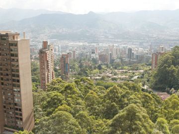 VENDO APARTAMENTO COLA DEL ZORRO MEDELLIN EL POBLADO, 378 MTS