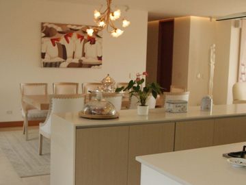 VENDO APARTAMENTO COLA DEL ZORRO MEDELLIN EL POBLADO, 378 MTS