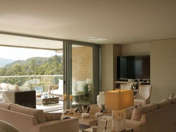VENDO APARTAMENTO COLA DEL ZORRO MEDELLIN EL POBLADO, 378 MTS