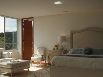 VENDO APARTAMENTO COLA DEL ZORRO MEDELLIN EL POBLADO, 378 MTS