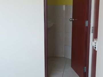 VENTA AMPLIO DPTO EN LOS OLIVOS 120 M2- 5 HAB-5 BAÑOS