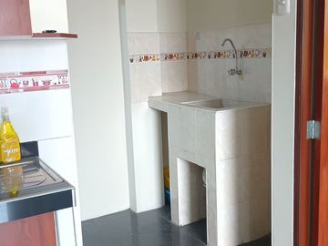 VENTA AMPLIO DPTO EN LOS OLIVOS 120 M2- 5 HAB-5 BAÑOS