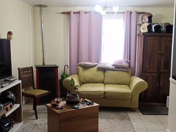 Acogedora casa en sector Santa Elena $125.000.000.