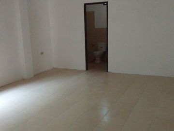 Se vende vivienda de 2 unidades, Centro de Playas Villamil.