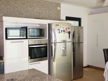 Casa Residencial en Venta, Clúster 333, Lomas de Angelopolis l, Puebla.