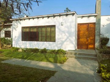 Vendo linda casa en av. Reusche, Pachacamac