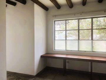 Vendo linda casa en av. Reusche, Pachacamac