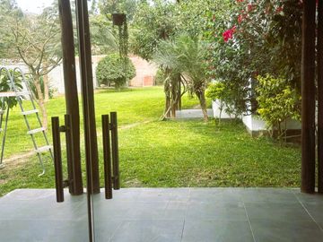 Vendo linda casa en av. Reusche, Pachacamac