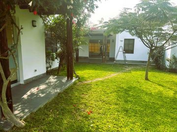 Vendo linda casa en av. Reusche, Pachacamac