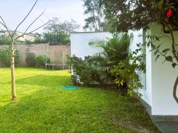 Vendo linda casa en av. Reusche, Pachacamac