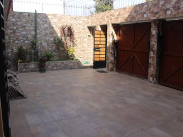 VENTA DE DPTO TIPO CASA EN URB. COVIDA -  LOS OLIVOS