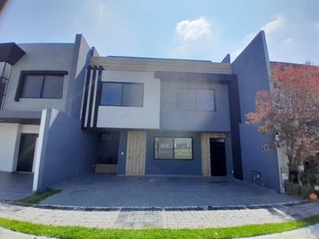 CASA EN VENTA  LOMAS DE ANGELOPOLIS SAN ANDRES CHOLULA PUEBLA