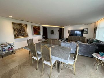 Venta departamento vista al rio, Urbanización Tenis Club, cerca Plaza Navona, Samborondon, Guayaquil