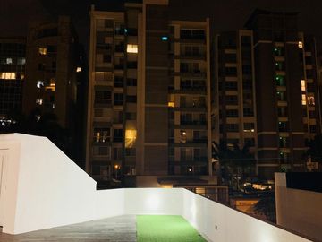 Venta casa, Urbanización Tenis Club, cerca Plaza Navona, Samborondon, Guayaquil