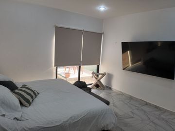 SE VENDE CASA EN REAL MONTEJO, MÉRIDA. CASA CON 3 RECAMARAS COMPLETAS, PISCINA Y PANELES SOLARES.