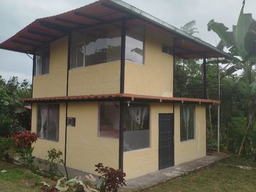 URB CASCADA AZUL PVM, VENDO QUINTA VACACIONAL, SEMBRIOS, SEGURIDAD