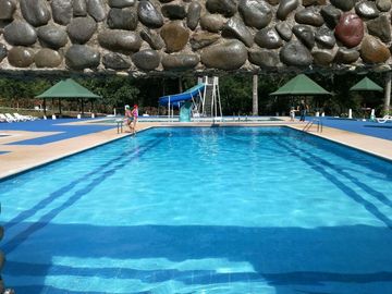 URB CASCADA AZUL PVM, VENDO QUINTA VACACIONAL, SEMBRIOS, SEGURIDAD