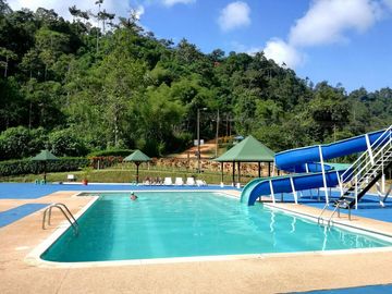 URB CASCADA AZUL PVM, VENDO QUINTA VACACIONAL, SEMBRIOS, SEGURIDAD
