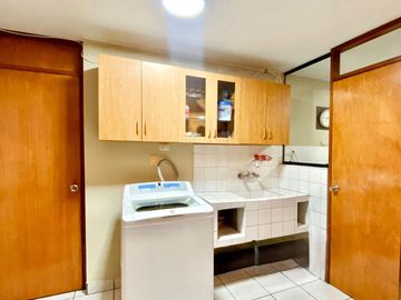 Venta de Amplio y Confortable Departamento Frente a Parque
