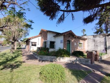 Castelar Norte - Venta - Casa 4 Ambientes