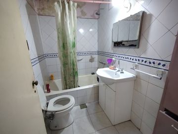 Castelar Norte - Venta - Casa 4 Ambientes