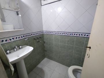 Castelar Norte - Venta - Casa 4 Ambientes