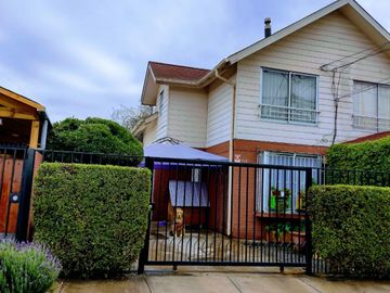 SE VENDE CASA 123M2 PADRE HURTADO , 2DORMITORIOS Y DOS BAÑOS.