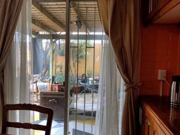 SE VENDE CASA 123M2 PADRE HURTADO , 2DORMITORIOS Y DOS BAÑOS.