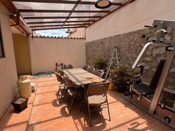 OPORTUNIDAD!!! HERMOSA CASA EN VENTA. SECTOR OCHOA LEON!!!