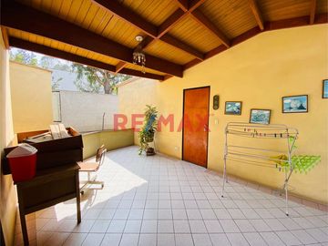 ID: 1104932 ¡Venta De Espectacular Casa De 550 M² En El Sol De La Molina!